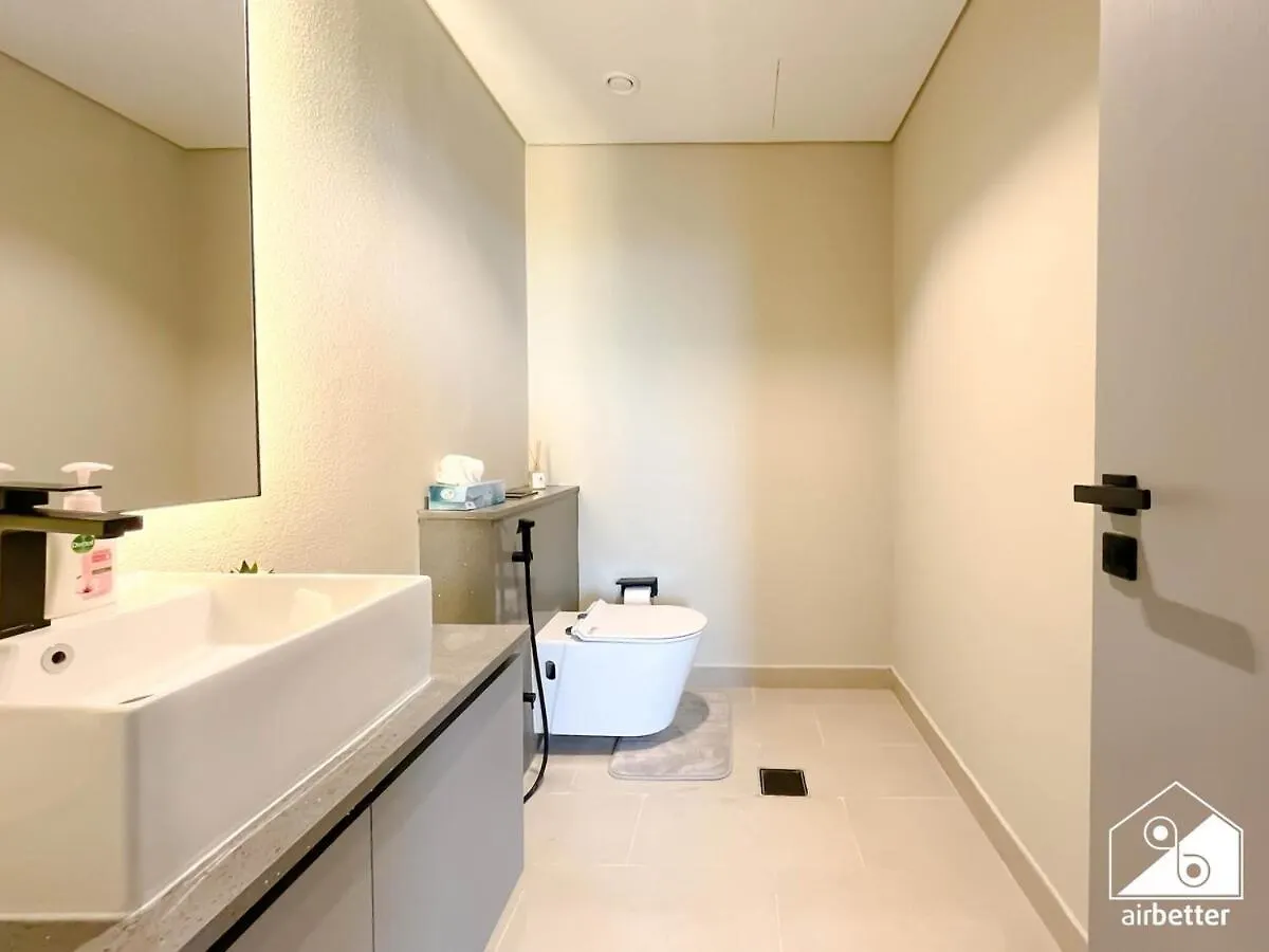 Mag 980 - Airy One Bedroom In Meydan Dubai Apartment